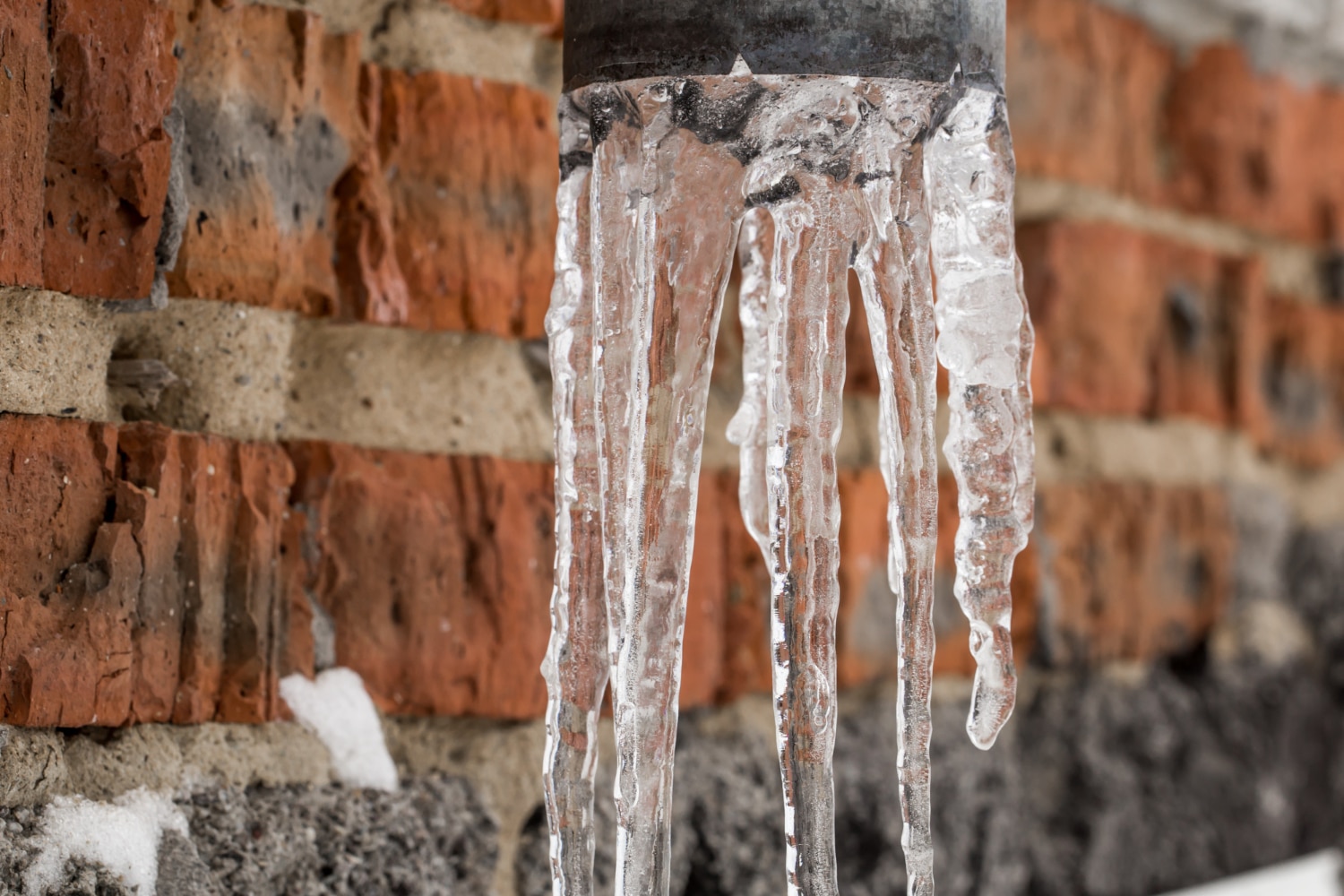Avoid frozen pipes as temperatures dip